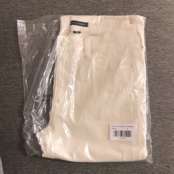 Boston Proper Monterey High Rise Bootcut Jean Off White - Picture 2 of 6
